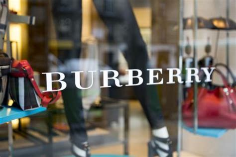 burberry technology consumer experience